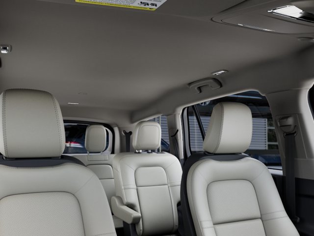 New 2027 Lincoln Aviator AWD image 24