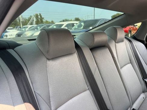 Used 2020 Honda Accord LX image 27