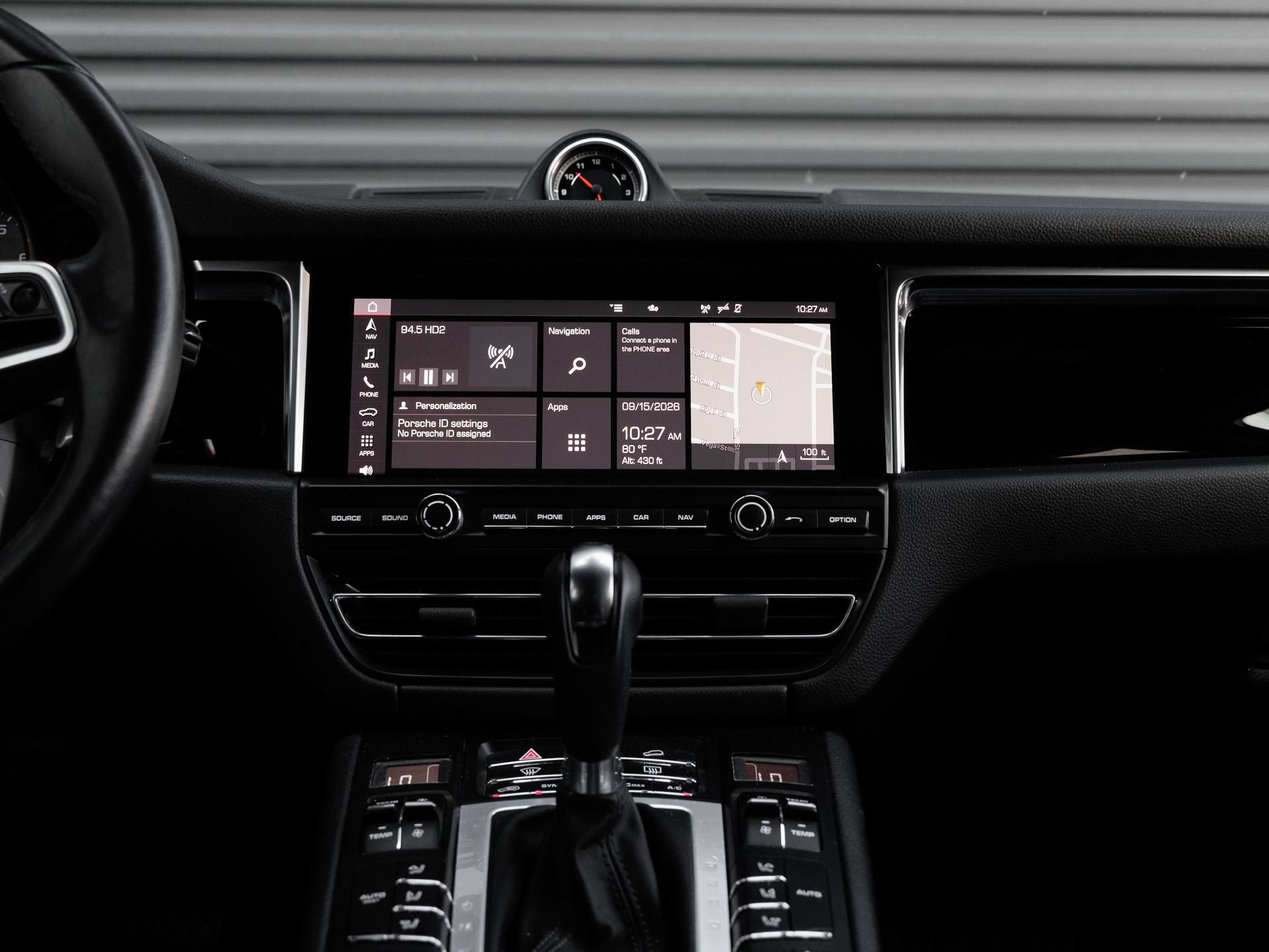 Certified 2021 Porsche Macan S AWD/4WD image 20