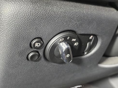 Used 2024 MINI Cooper 2-Door Hardtop image 29