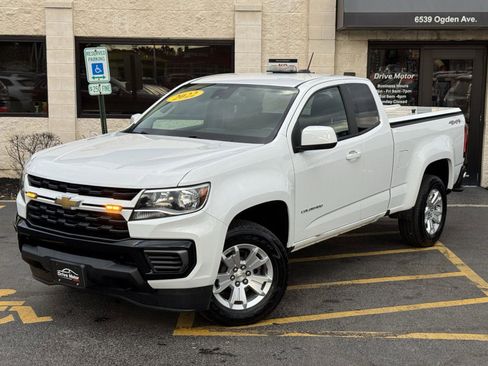Used 2022 Chevrolet Colorado LT w/ Fleet Safety Package image 2