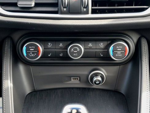 Used 2021 Alfa Romeo Stelvio Sprint w/ Sun & Sound Package image 44