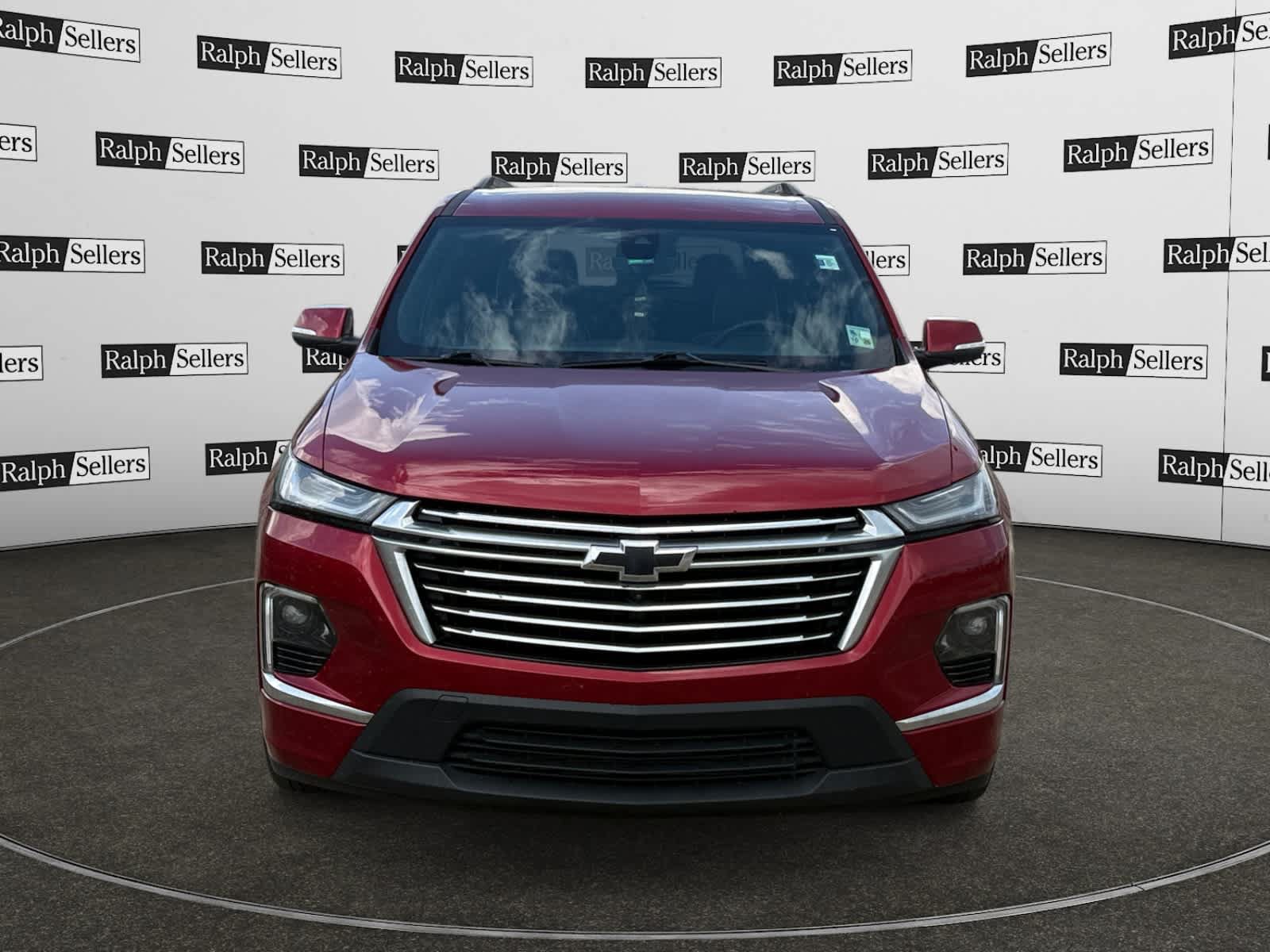 Used 2023 Chevrolet Traverse Premier FWD image 8