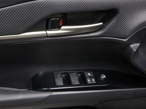 Used 2025 Toyota Camry SE AWD/4WD image 22