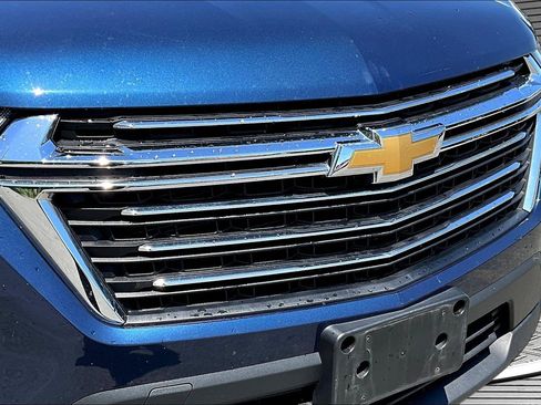 Used 2022 Chevrolet Traverse LT AWD/4WD image 24