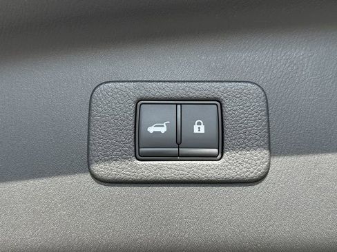 Used 2024 Nissan Armada SL w/ Midnight Edition Package image 20