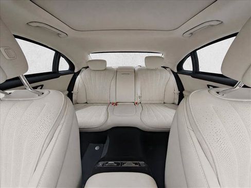 Certified 2023 Mercedes-Benz S 500 4MATIC image 19