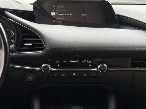 Used 2023 MAZDA MAZDA3 s FWD image 17