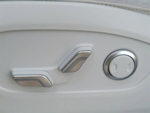 New 2026 Hyundai Ioniq 9 SE image 22