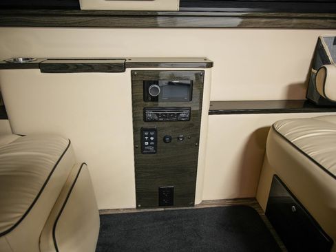 Used 2020 Mercedes-Benz Sprinter 3500 image 48