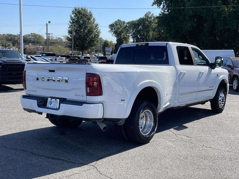 New 2026 RAM 3500 Limited AWD/4WD image 8