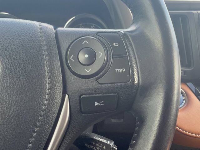 Used 2017 Toyota RAV4 Limited AWD/4WD image 18