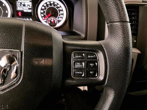 Used 2019 RAM 1500 Express AWD/4WD image 18