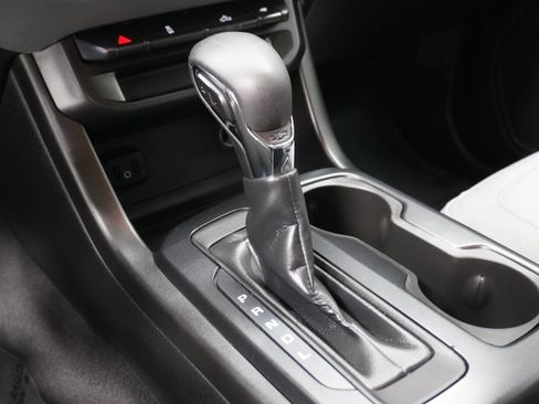 Used 2022 Chevrolet Colorado W/T w/ WT Convenience Package image 19