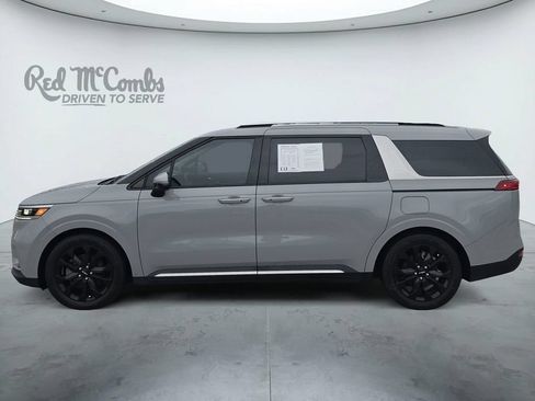 Used 2023 Kia Carnival SX Prestige FWD image 2
