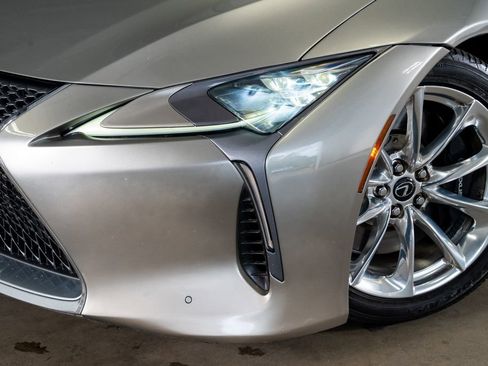 Used 2018 Lexus LC 500 Coupe w/ Touring Package RWD image 3