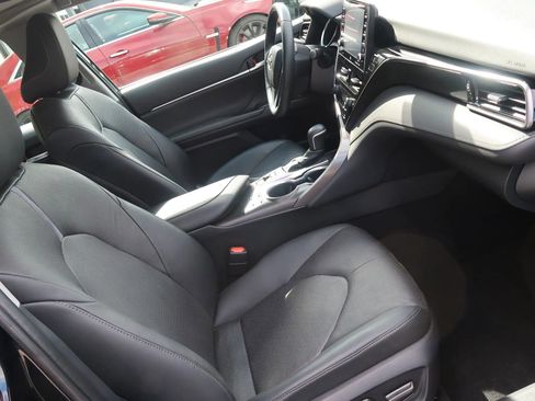 Used 2023 Toyota Camry XLE w/ Navigation Package image 26