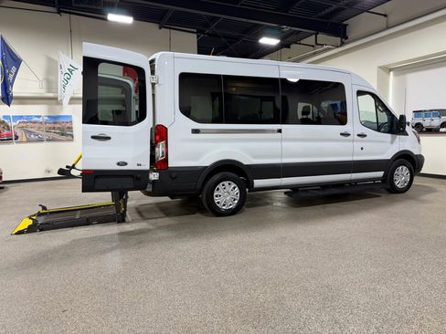 Used 2015 Ford Transit 250 148 Medium Roof image 23
