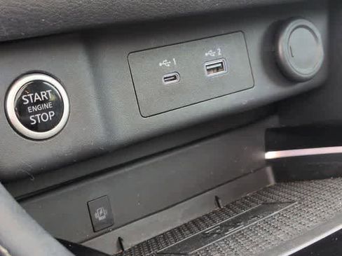 Used 2023 Nissan Rogue Platinum AWD/4WD image 31