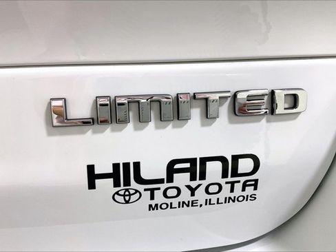 Used 2021 Jeep Grand Cherokee L Limited AWD/4WD image 8