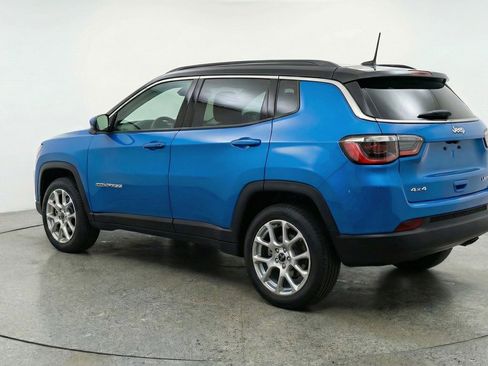 Used 2025 Jeep Compass Limited AWD/4WD image 6