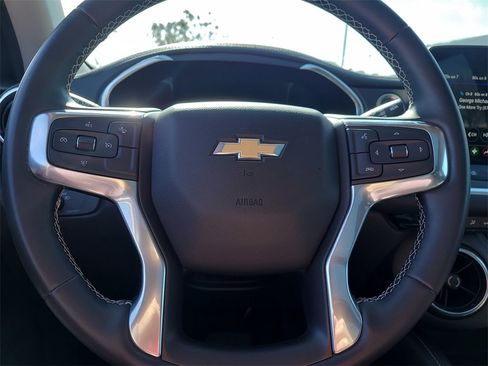 Used 2023 Chevrolet Blazer LT image 27