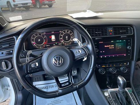 Used 2019 Volkswagen Golf R 4-Door image 17