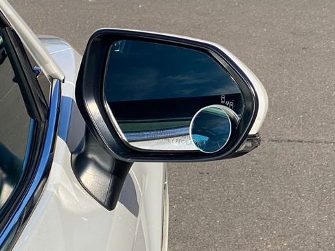 Used 2021 Toyota Camry XLE w/ Cold Weather Package image 16