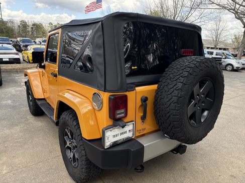 Used 2012 Jeep Wrangler Sahara w/ Connectivity Group image 5