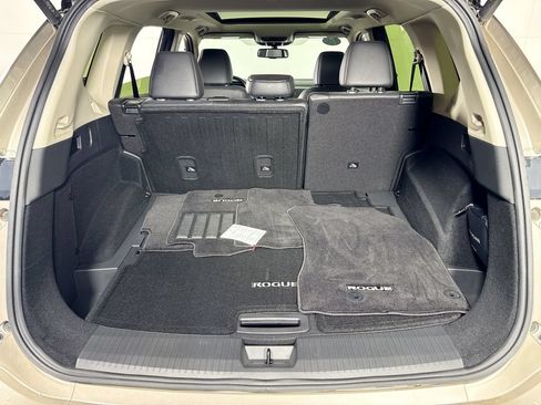 Used 2024 Nissan Rogue Platinum w/ Platinum Premium Package AWD/4WD image 33