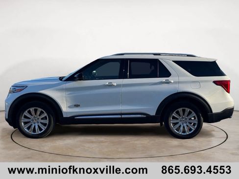 Used 2023 Ford Explorer King Ranch w/ Technology Package image 6