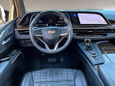 Used 2023 Cadillac Escalade Sport Platinum image 5