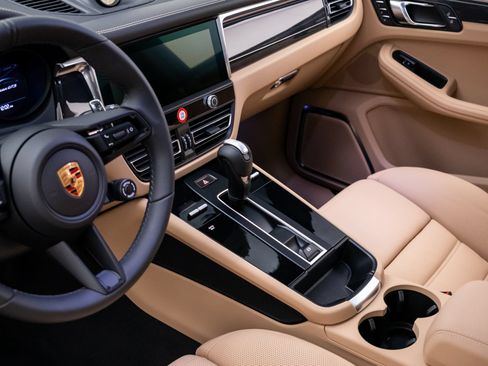 New 2026 Porsche Macan GTS AWD/4WD image 13