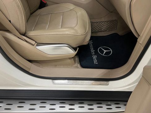 Used 2014 Mercedes-Benz GL 550 GL 550 4MATIC AWD 4dr SUV image 81