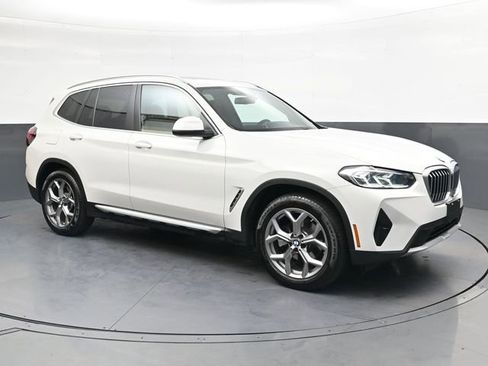 Used 2023 BMW X3 sDrive30i RWD image 2
