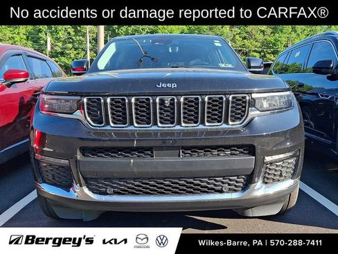 Used 2021 Jeep Grand Cherokee L Limited w/ Luxury Tech Group II AWD/4WD image 2