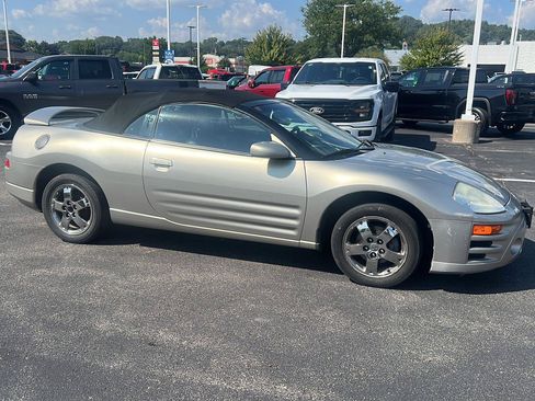 Used 2005 Mitsubishi Eclipse GS FWD image 3