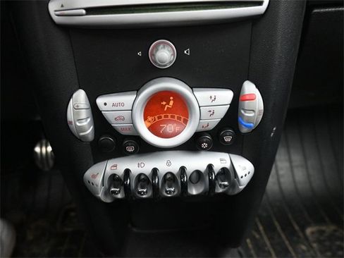 Used 2010 MINI Cooper S image 22