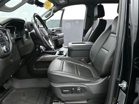 Used 2021 GMC Sierra 2500 Denali w/ Denali Black Diamond Edition AWD/4WD image 13