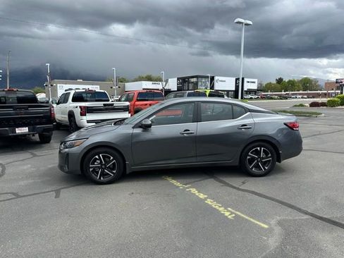 New 2025 Nissan Sentra SV FWD image 6