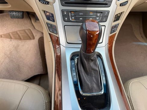 Used 2011 Cadillac CTS Premium RWD image 27