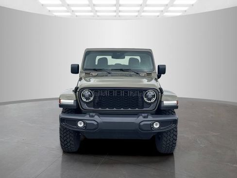 Certified 2026 Jeep Gladiator Overland AWD/4WD image 2