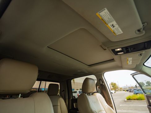 Used 2014 RAM 1500 Laramie w/ Convenience Group AWD/4WD image 18