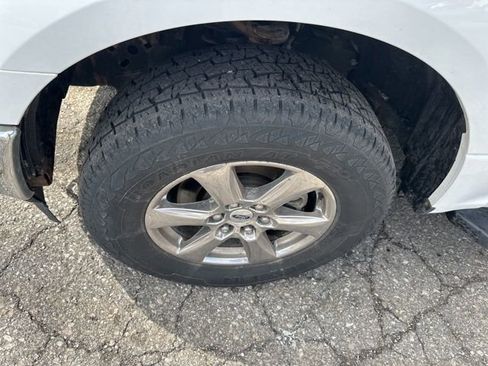 Used 2018 Ford F150 XLT w/ Equipment Group 301A Mid image 10