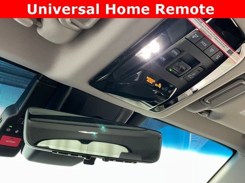 Used 2024 Toyota Venza Limited image 34