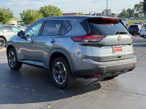 Used 2024 Nissan Rogue SV FWD image 5