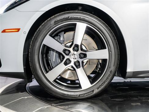 New 2026 Porsche Panamera 4 image 15