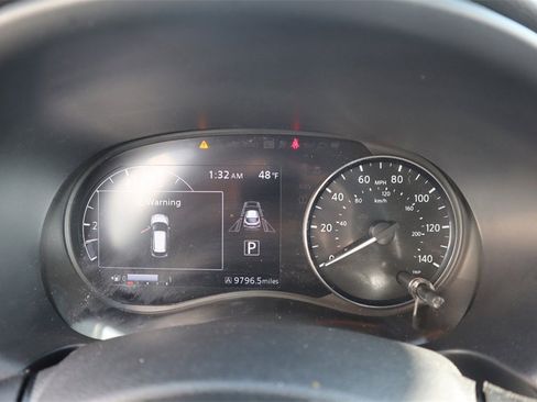 Certified 2024 Nissan Kicks SV image 22