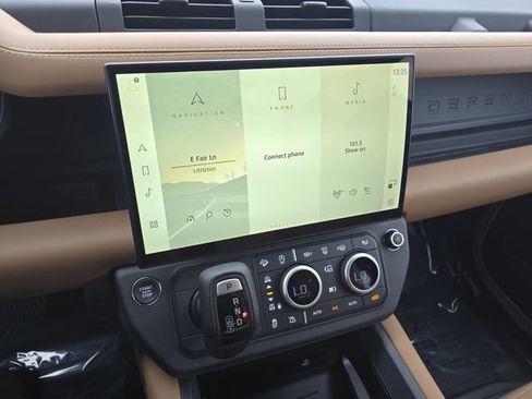 New 2026 Land Rover Defender 110 X-Dynamic SE AWD/4WD image 15