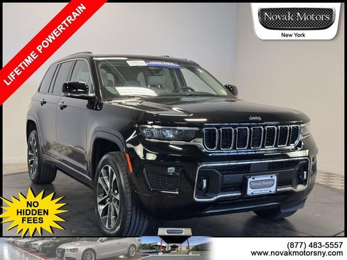 Used 2023 Jeep Grand Cherokee Overland AWD/4WD image 1